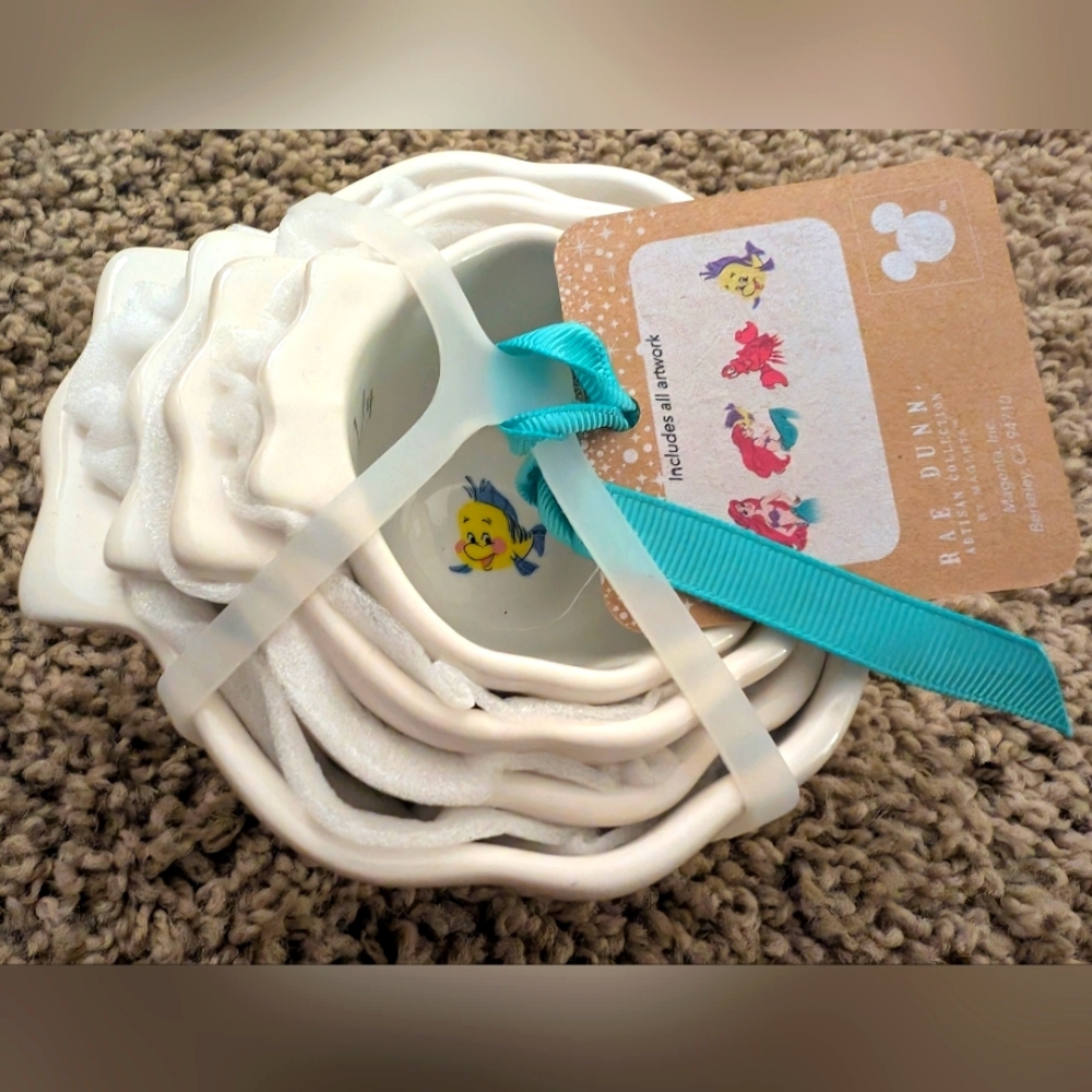 Rae Dunn The Little Mermaid seashells measuring cups, NEW